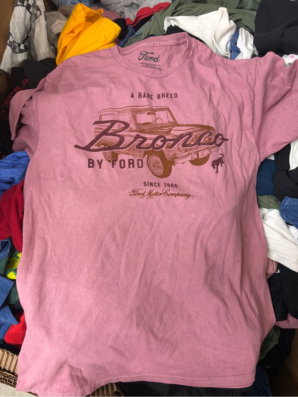 New ford bronco car lover tee shirt T-shirt graphic all sizes pink short sleeve